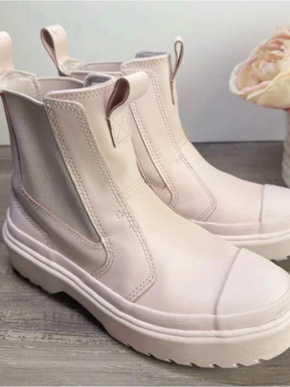 Converse Kids Chuck Taylor All Star Lugged Chelsea Boot Blush Hush big kids 3.5
